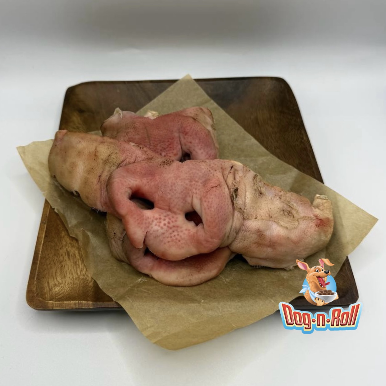 Свиные пятачки со щечками